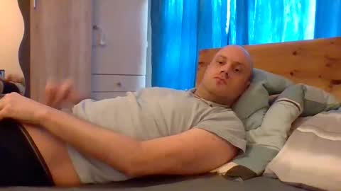 markus_7 online show from 11.04.25