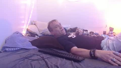 markymark101825061 online show from 01.18.25