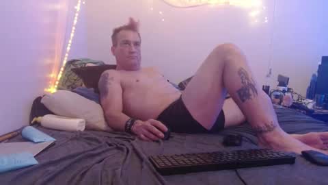 markymark101825061 online show from 01.20.25