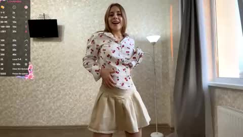 Olivia online show from 11.08.25