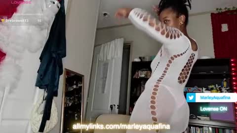 Snapshot of marleymadness9 chatting on 12.05.25 MarleyAquafina online show from 12.05.25