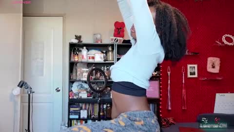 Snapshot of marleymadness9 chatting on 02.13.26 MarleyAquafina online show from 02.13.26