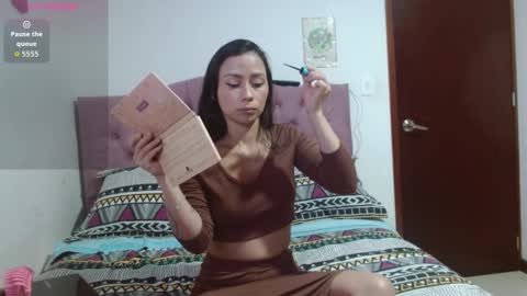 Snapshot of marly_hottest chatting on 10.20.25 marly_hottest online show from 10.20.25