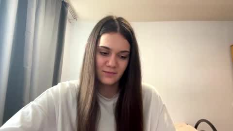 Snapshot of marlysronk chatting on 05.20.26 Mary online show from 05.20.26