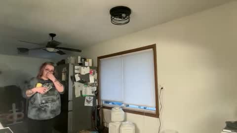 Snapshot of maroon_moon chatting on 11.15.25 maroon_moon online show from 11.15.25