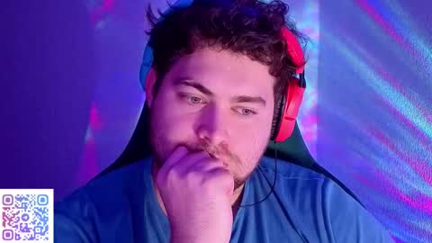 Snapshot of mars_si chatting on 10.27.25 Mars online show from 10.27.25