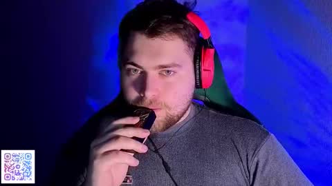 Snapshot of mars_si chatting on 12.14.25 Mars online show from 12.14.25