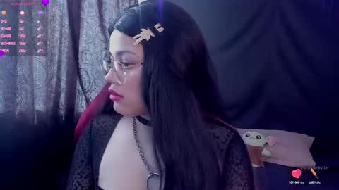 Snapshot of marsdoll chatting on 12.31.24 Marsdoll online show from 12.31.24