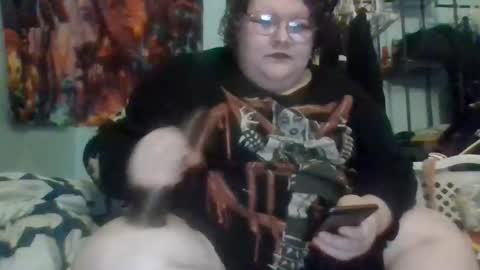 Snapshot of marshallmarx517 chatting on 11.19.25 marshallmarx517 online show from 11.19.25