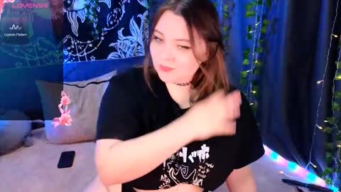 Snapshot of marshmallowbeauty_ chatting on 10.17.25 marshmallowbeauty_ online show from 10.17.25