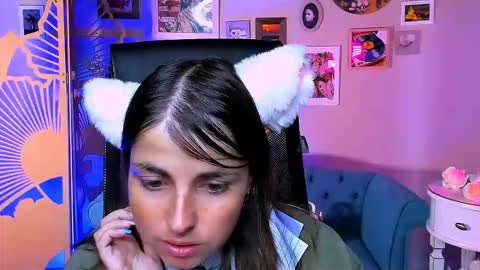 Snapshot of martaedams chatting on 09.20.25 martaedams online show from 09.20.25