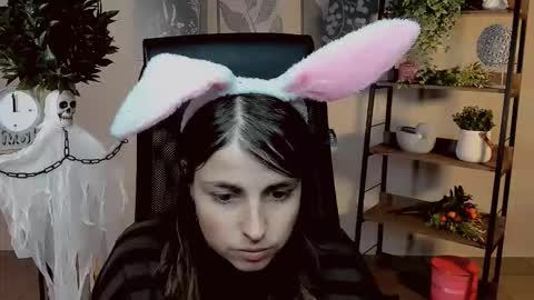 Snapshot of martaedams chatting on 10.30.25 martaedams online show from 10.30.25