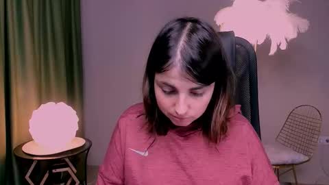 Snapshot of martaedams chatting on 12.02.25 martaedams online show from 12.02.25