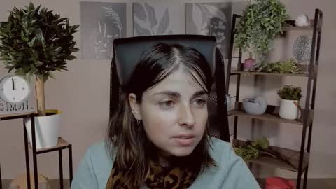 Snapshot of martaedams chatting on 12.04.25 martaedams online show from 12.04.25