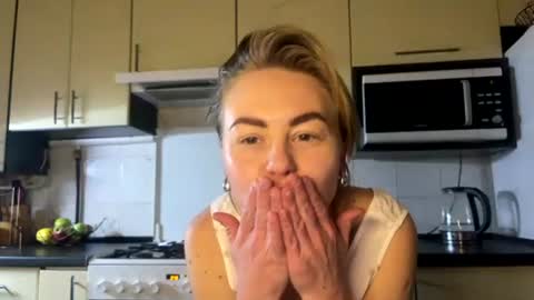 Marta online show from 04.01.26