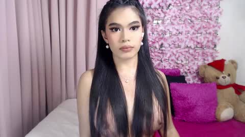 Snapshot of martha_fox chatting on 02.19.25 DONT FORGET TO FOLLOW ME AND GIVE ME A THUMBS UP GUYS- martha online show from 02.19.25