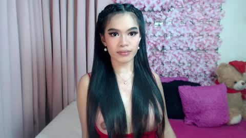 Snapshot of martha_fox chatting on 02.22.25 DONT FORGET TO FOLLOW ME AND GIVE ME A THUMBS UP GUYS- martha online show from 02.22.25