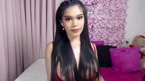 Snapshot of martha_fox chatting on 03.01.25 DONT FORGET TO FOLLOW ME AND GIVE ME A THUMBS UP GUYS- martha online show from 03.01.25