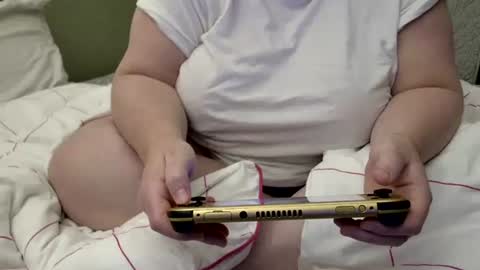 Snapshot of marthabriest chatting on 11.02.25 Martha online show from 11.02.25