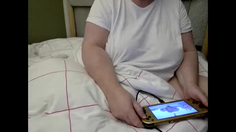 Snapshot of marthabriest chatting on 11.07.25 Martha online show from 11.07.25