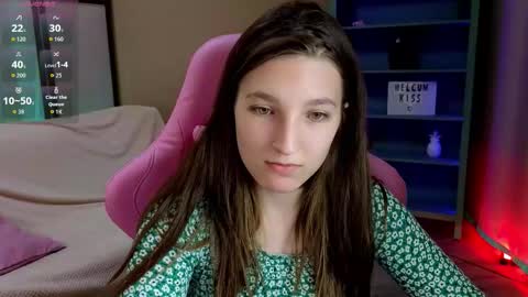 Snapshot of marthalune chatting on 09.30.25 Martha online show from 09.30.25