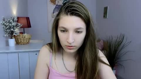 Snapshot of marthalune chatting on 10.03.25 Martha online show from 10.03.25