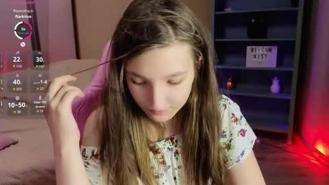 Snapshot of marthalune chatting on 10.04.25 Martha online show from 10.04.25