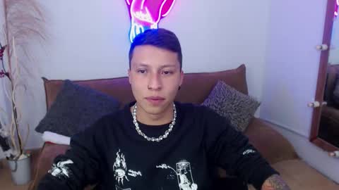 Snapshot of martin_west chatting on 10.21.25 Martin  online show from 10.21.25