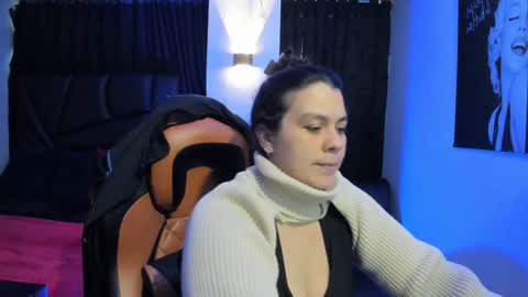   MARTINA   online show from 01.29.25