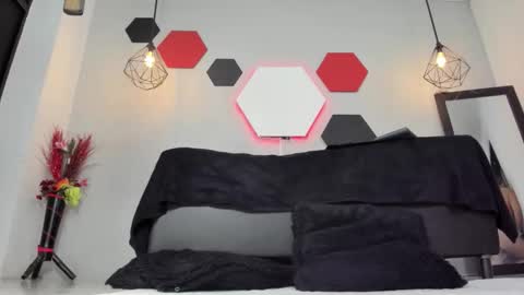 Snapshot of martinaclark chatting on 12.03.25 Martina online show from 12.03.25