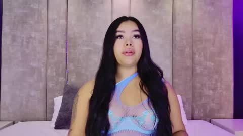 Snapshot of martinagarcia__ chatting on 12.17.25 Martina Garcia online show from 12.17.25