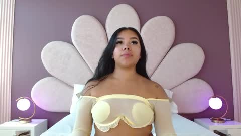 Snapshot of martinagarcia__ chatting on 05.09.26 Martina Garcia online show from 05.09.26