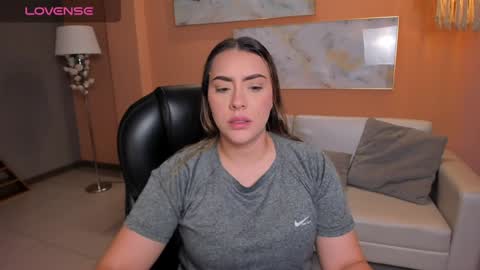 Martinna Bonnet online show from 01.06.25