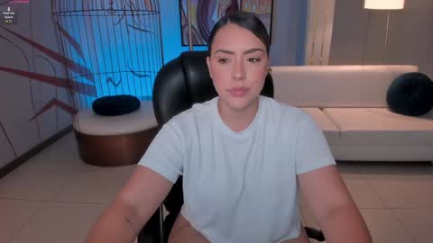 Martinna Bonnet online show from 01.11.25