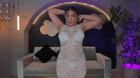 Martinna Bonnet online show from 02.04.25