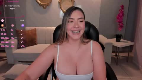 Martinna Bonnet online show from 02.27.25