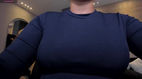 Martinna Bonnet online show from 03.05.25