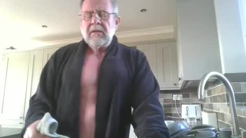 Snapshot of martinrgbxxxx chatting on 03.28.26 martinrgbxxxx online show from 03.28.26