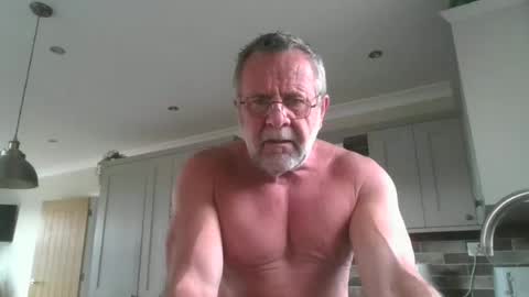 Snapshot of martinrgbxxxx chatting on 06.30.26 martinrgbxxxx online show from 06.30.26