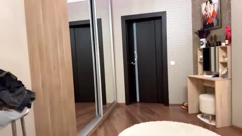 Lisa online show from 02.04.26