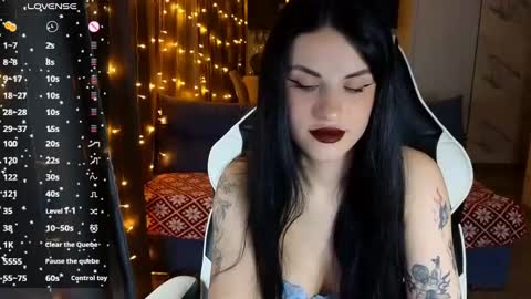 Snapshot of mary___moore chatting on 12.20.24 Maria online show from 12.20.24