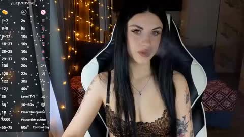 Snapshot of mary___moore chatting on 12.27.24 Maria online show from 12.27.24