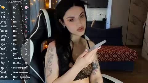 Snapshot of mary___moore chatting on 01.14.25 Maria online show from 01.14.25