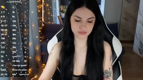 Snapshot of mary___moore chatting on 02.07.25 Maria online show from 02.07.25