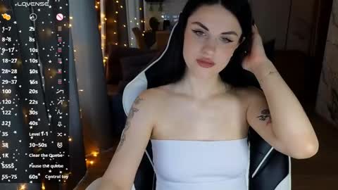 Snapshot of mary___moore chatting on 02.12.25 Maria online show from 02.12.25