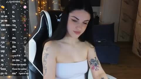 Snapshot of mary___moore chatting on 03.04.25 Maria online show from 03.04.25