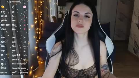 Snapshot of mary___moore chatting on 03.08.25 Maria online show from 03.08.25