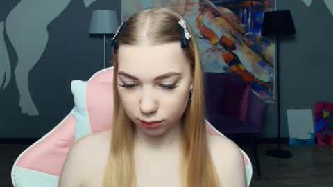 Mary online show from 12.15.25