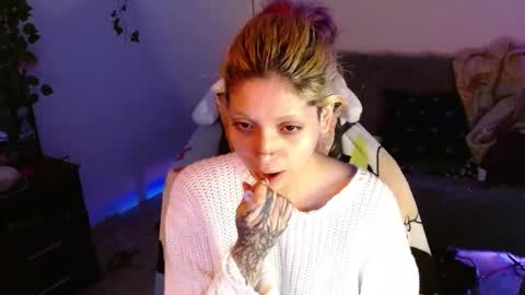 Snapshot of mary_janness chatting on 01.14.26 100 online show from 01.14.26