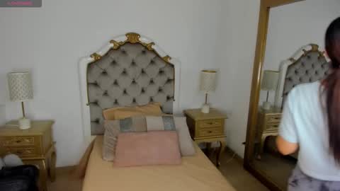 mary joseph online show from 11.04.25